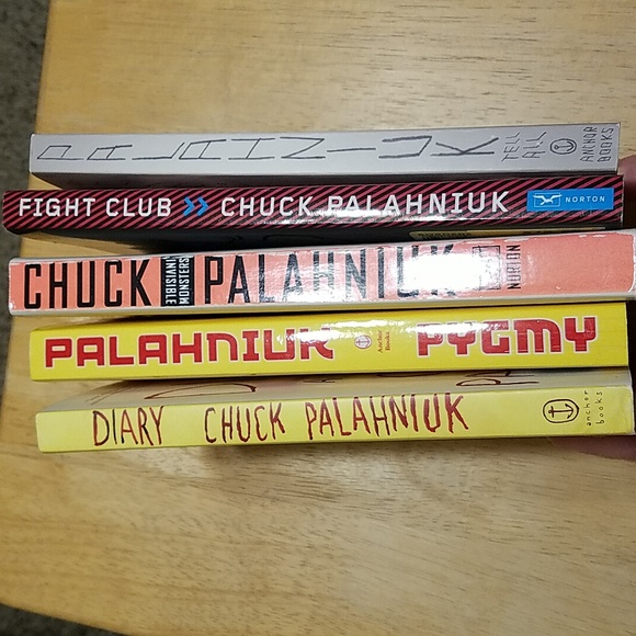Lot of 5 Chuck Palahniuk books - Picture 3 of 3